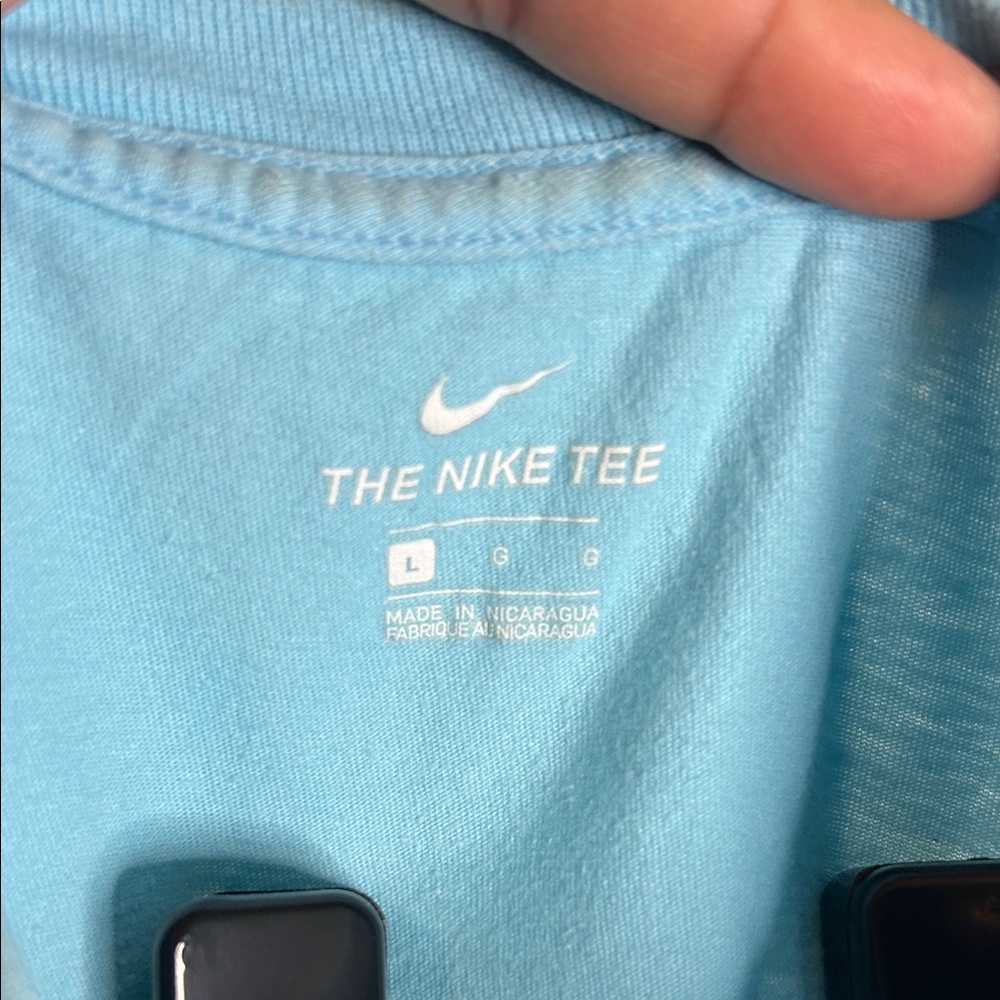 Nike Kids Aqua T-Shirt with Dual Orange and White Logos - Picture 2 of 6